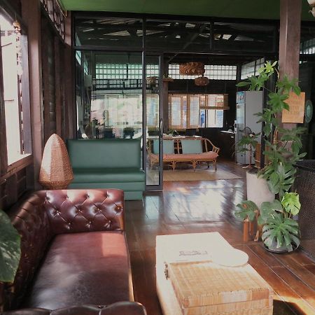 Non House Bangkok บ้านนอนโฮสเทล Exterior foto