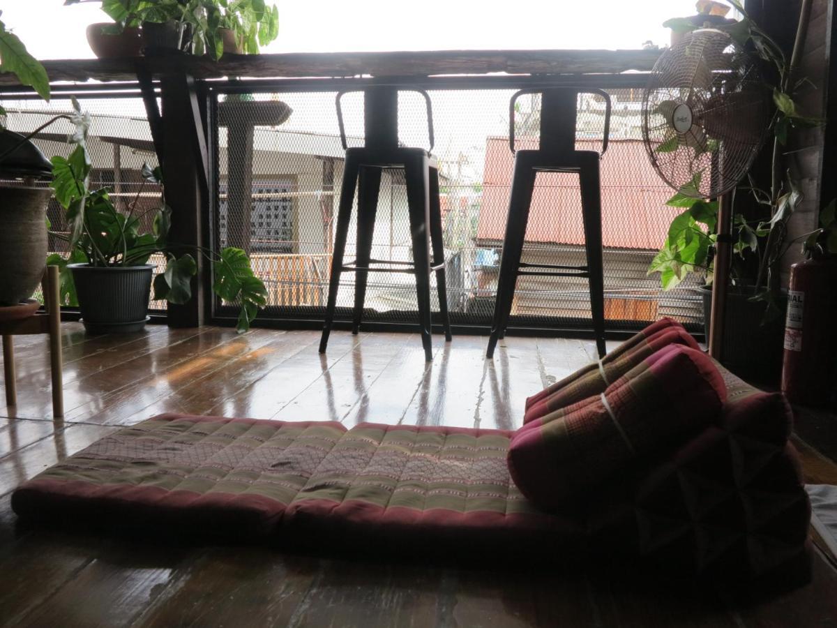 Non House Bangkok บ้านนอนโฮสเทล Exterior foto
